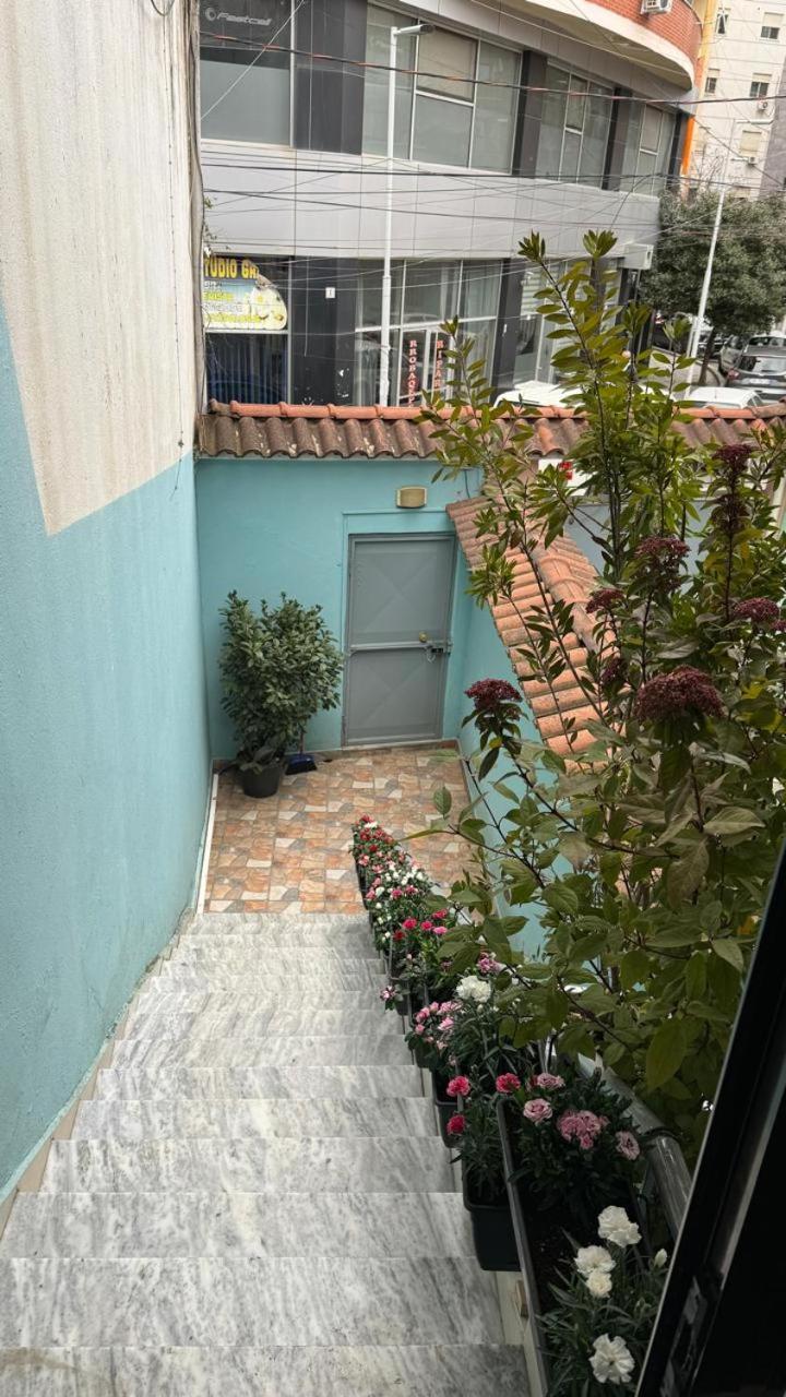 Host Elios Tirana Lägenhet Exteriör bild